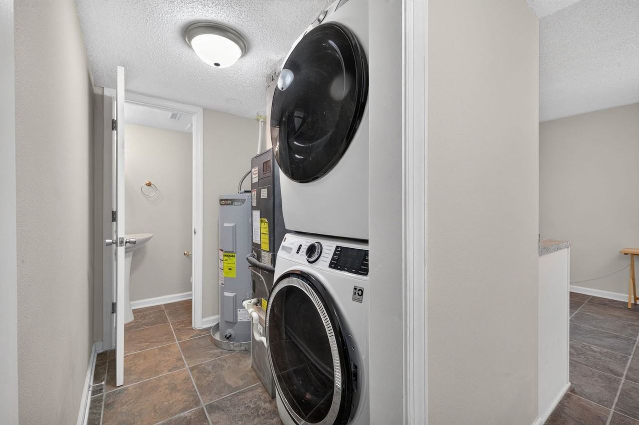 3061 Breslaw Ct - Photo 6 of 23