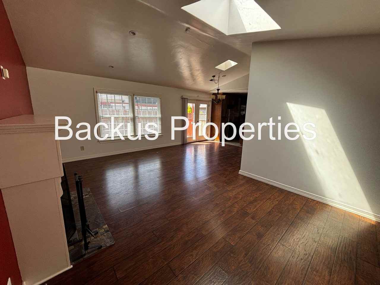 1114 Kimmel St - Photo 3 of 17