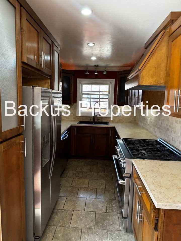 1114 Kimmel St - Photo 6 of 17