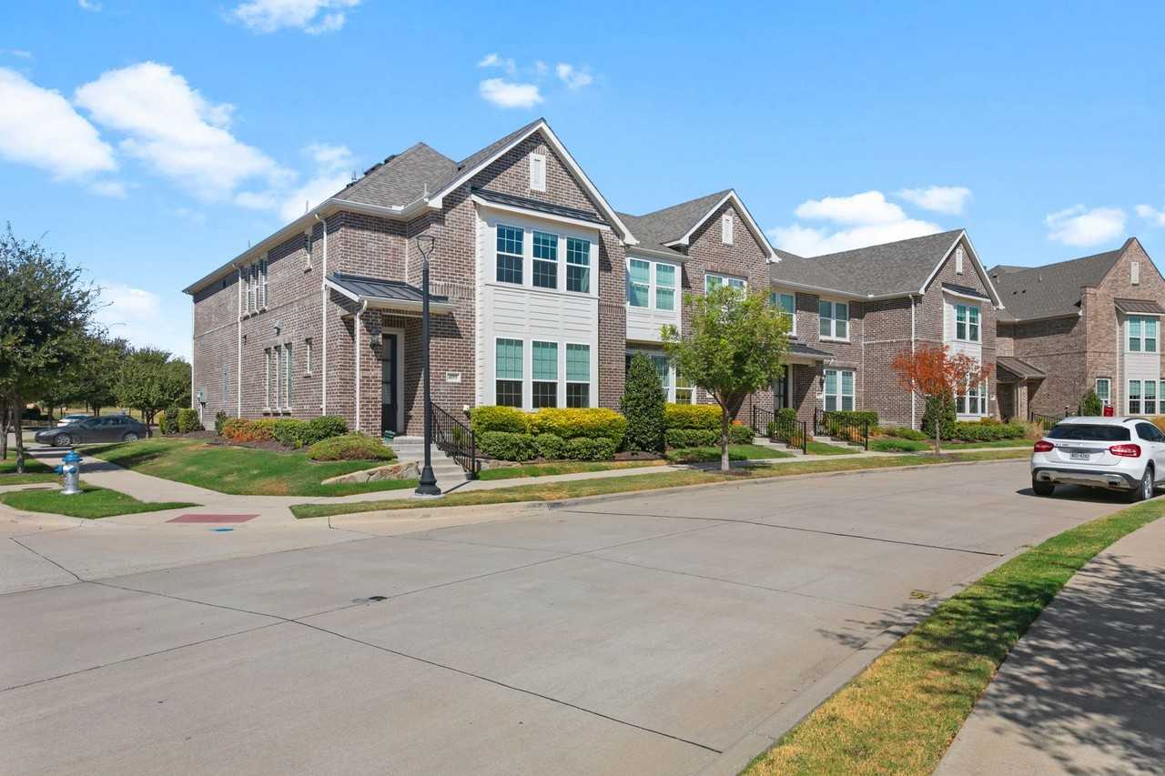4899 Ellie Ln - Photo 6 of 25