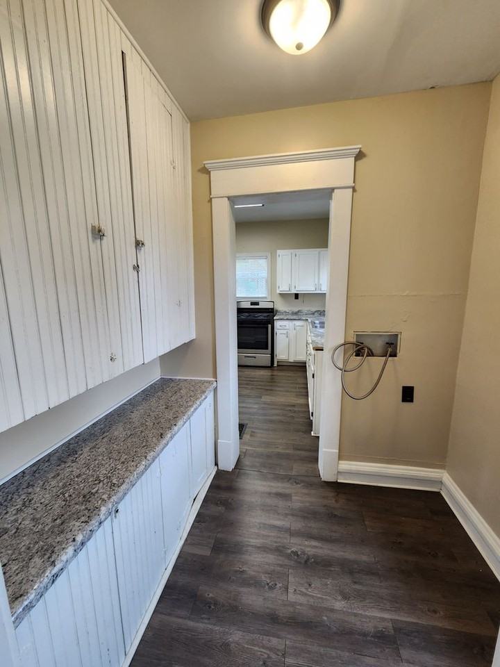 603 Leclaire St - Photo 6 of 24