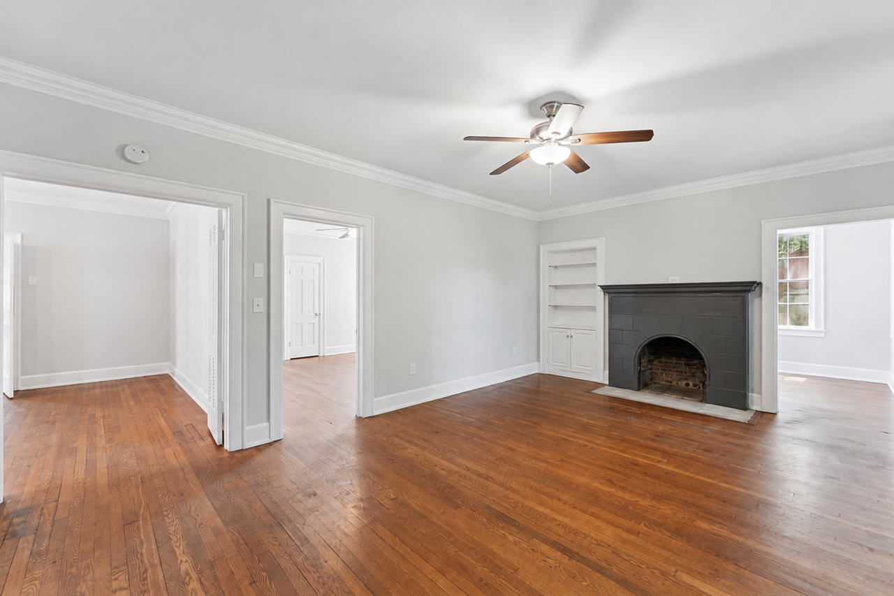 206 E 46th St - Photo 7 of 29