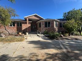 featured image of 2428 W Silverpoint Way