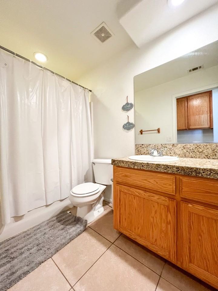 6829 Quail Spring Ave - Photo 4 of 20