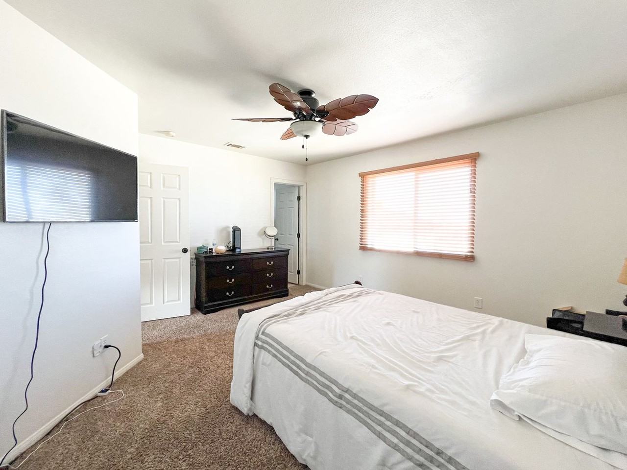 6829 Quail Spring Ave - Photo 7 of 20