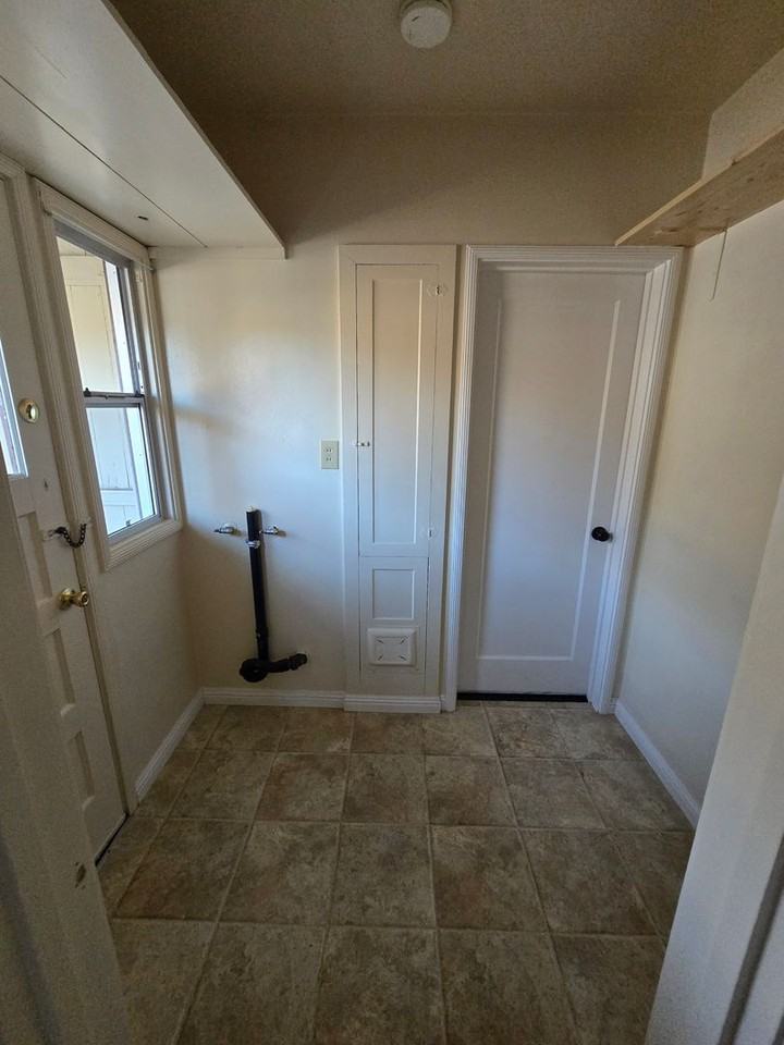 1664 San Benito St - Photo 5 of 9