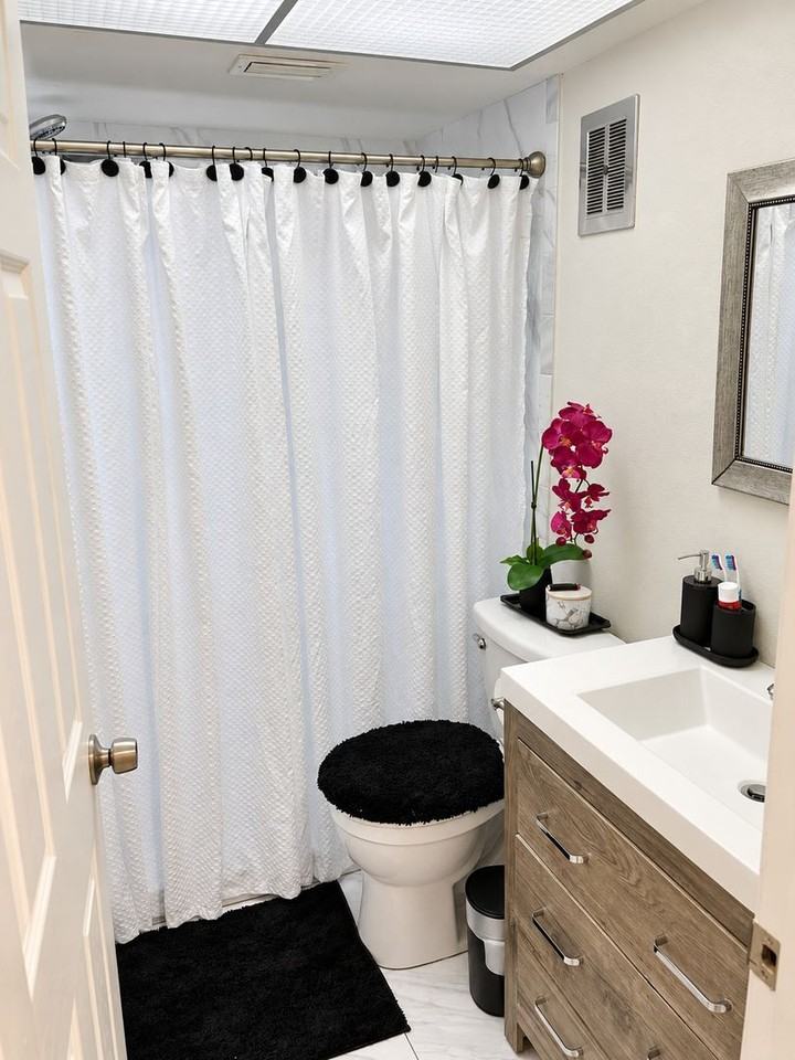 3850 13th Ave N - Photo 7 of 10