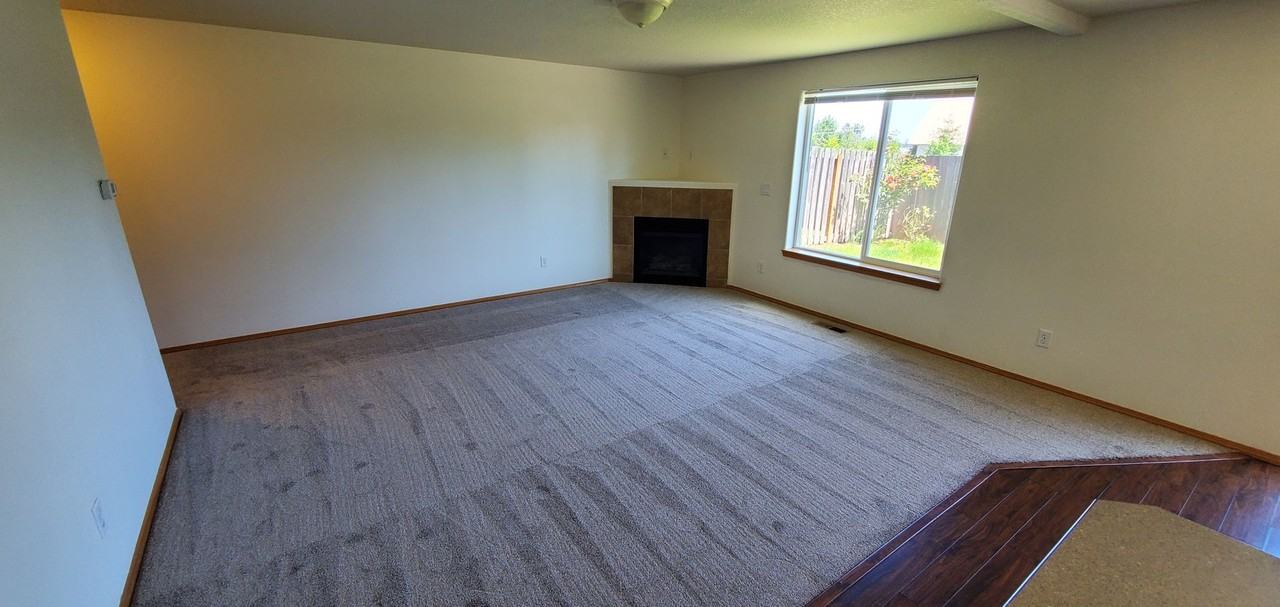 2538 Char Cir Nw - Photo 5 of 29