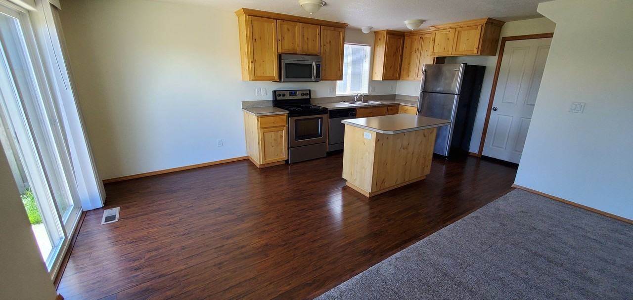 2538 Char Cir Nw - Photo 6 of 29