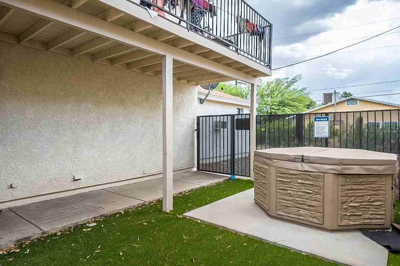 1202 E. Lee St. - Photo 4 of 50