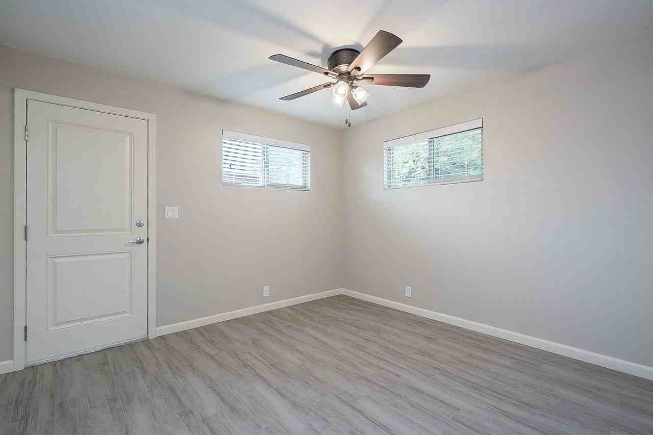 1223-1235 E. Elm St. ( 1223, 1225, 1227, 1229, 1235-1, 1235-2 ) - Photo 4 of 50