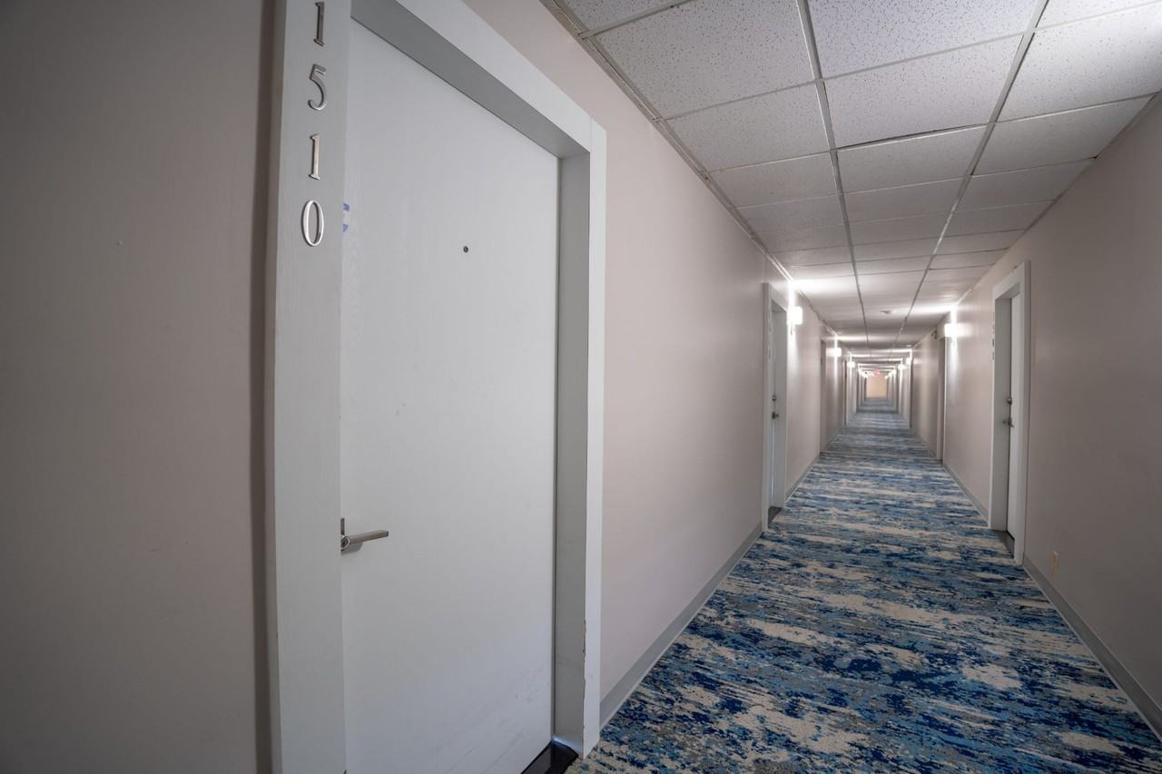 4747 Collins Avenue #1510 - Photo 7 of 30