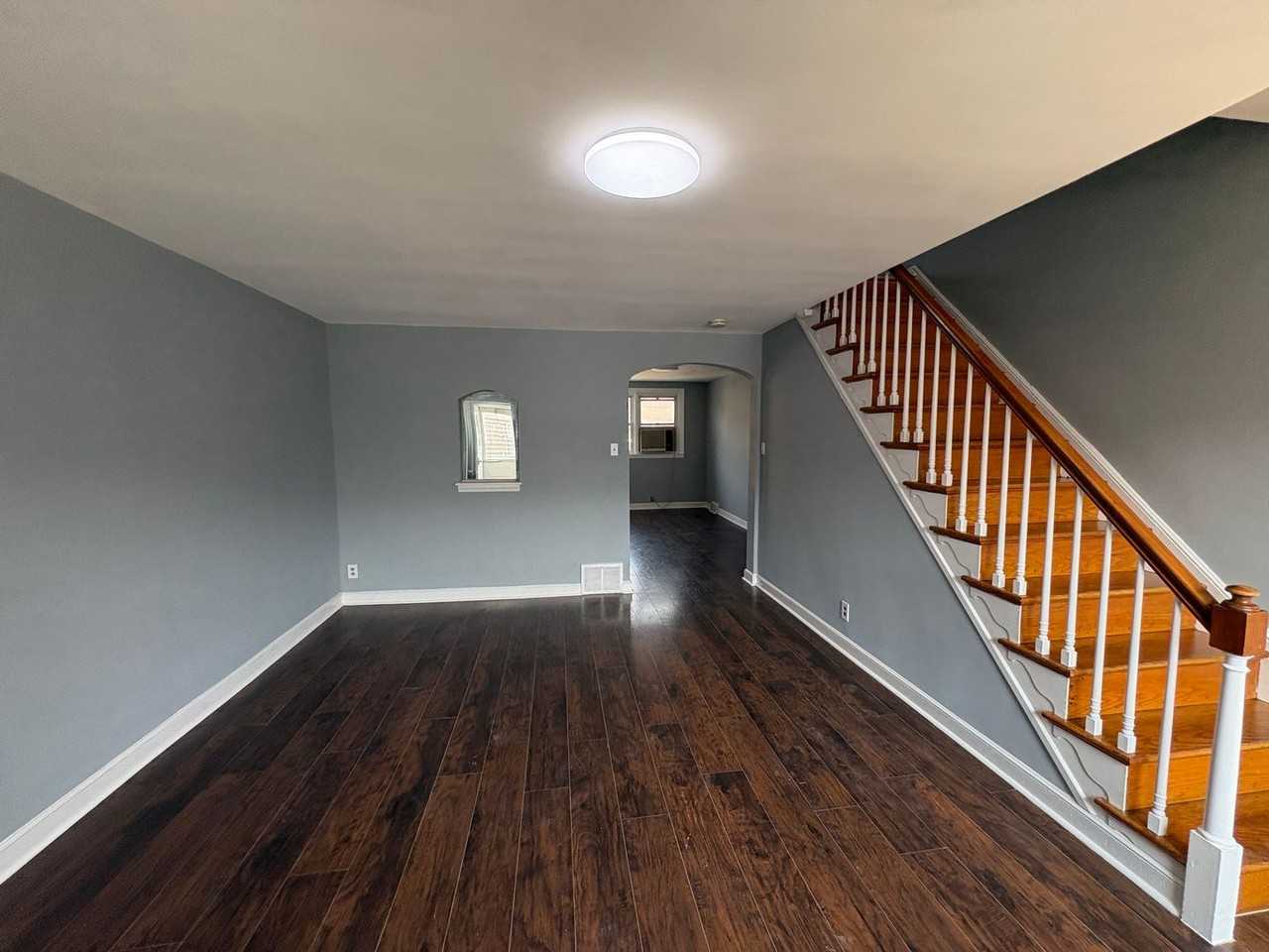 7010 Kindred St - Photo 2 of 16