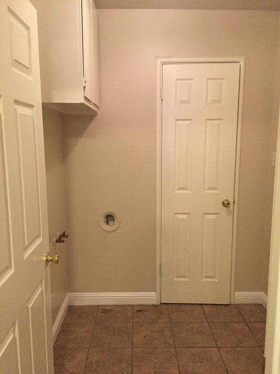 3925 N 7th St - Photo 4 of 15
