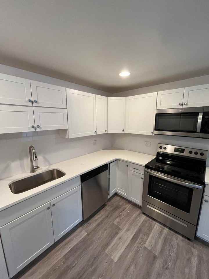 127 Ardmore Ave - Photo 6 of 9