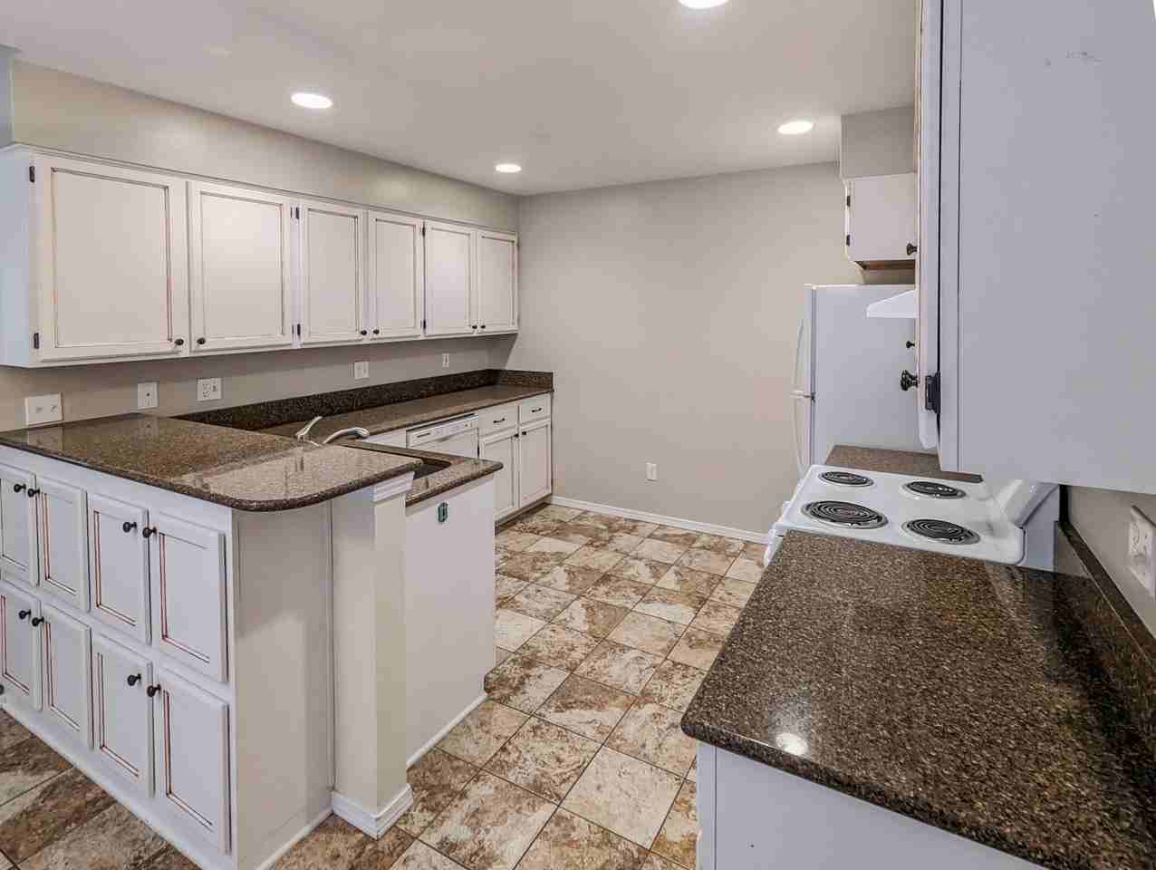 1502 90th Dr Ne - Photo 2 of 12
