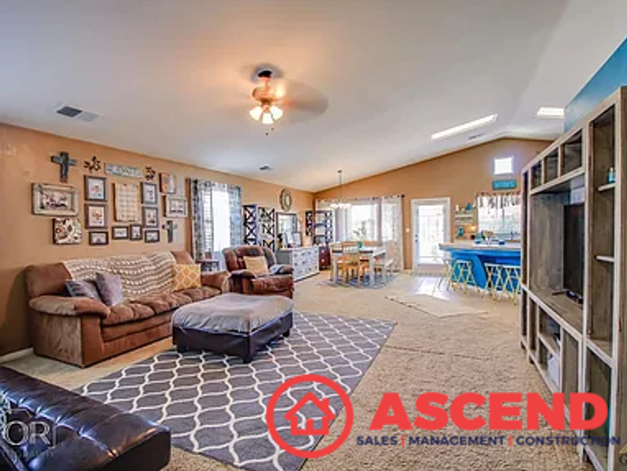 11828 Hyperion Ave - Photo 2 of 7