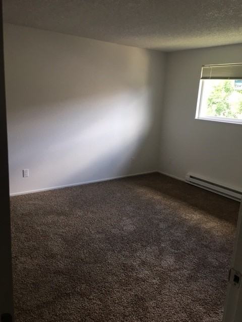 2223 Hawthorne St - Photo 6 of 9