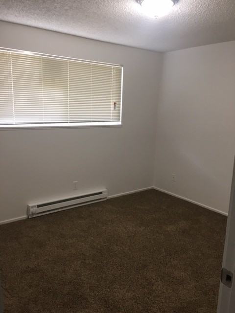 2223 Hawthorne St - Photo 7 of 9