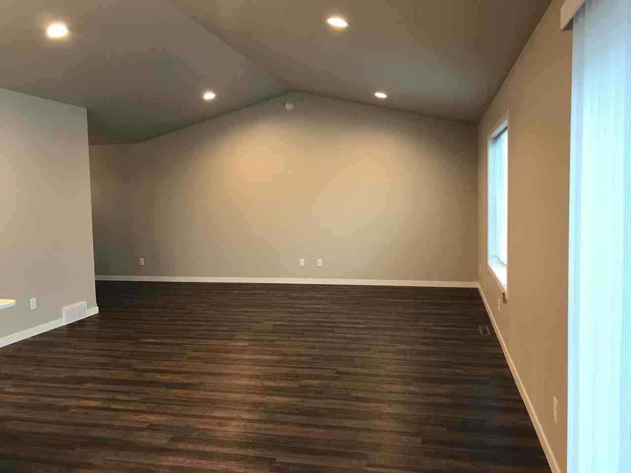 2723 11th St W - Photo 3 of 15