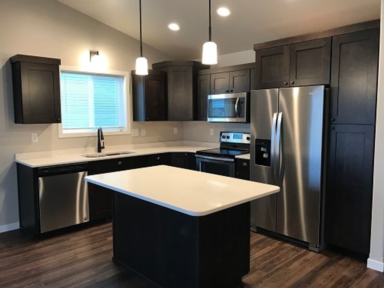 2723 11th St W - Photo 4 of 15