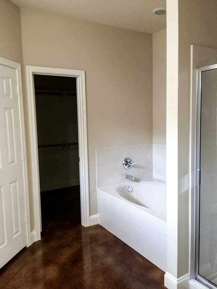 2933 Savannah Ct - Photo 5 of 11