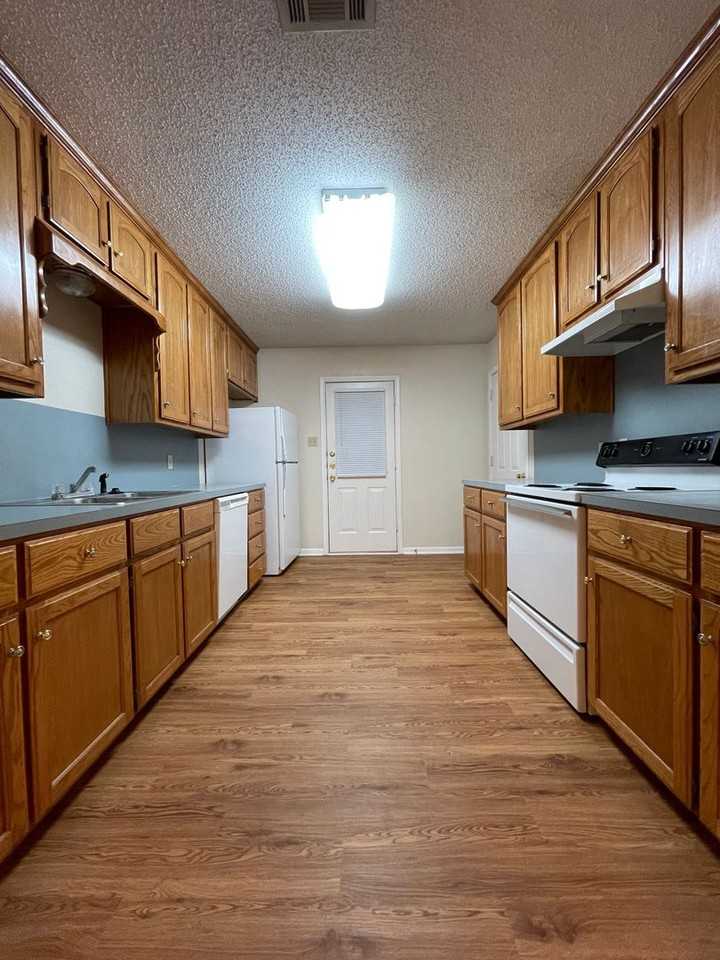 517 Verlo Dr #LO - Photo 4 of 9