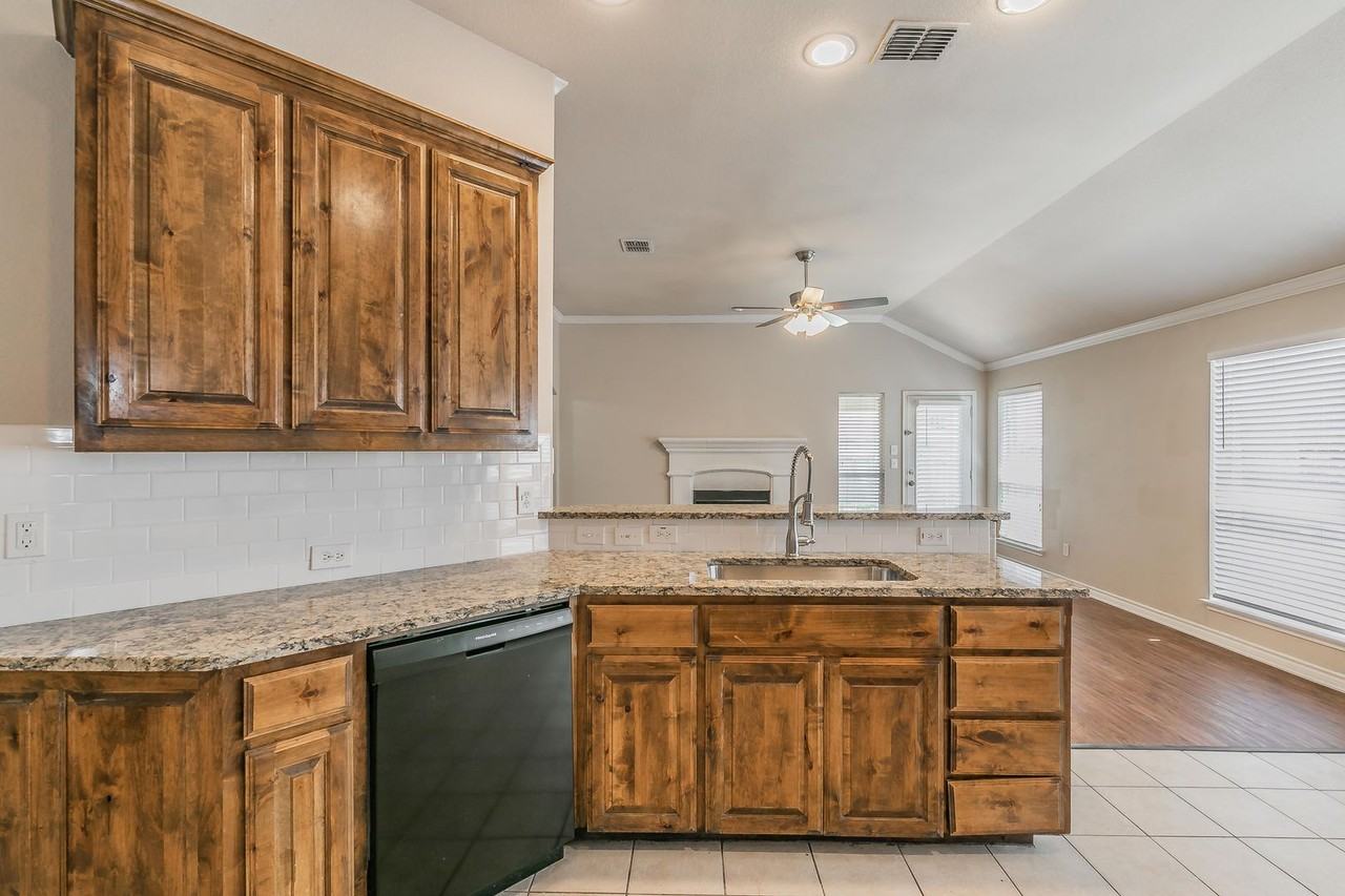 6141 Bowfin Dr - Photo 7 of 27