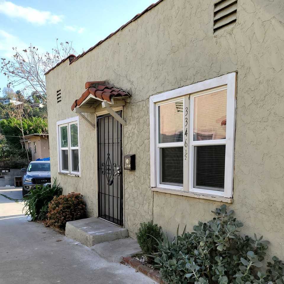 3346 1/2 Gassen Pl - Photo 7 of 9