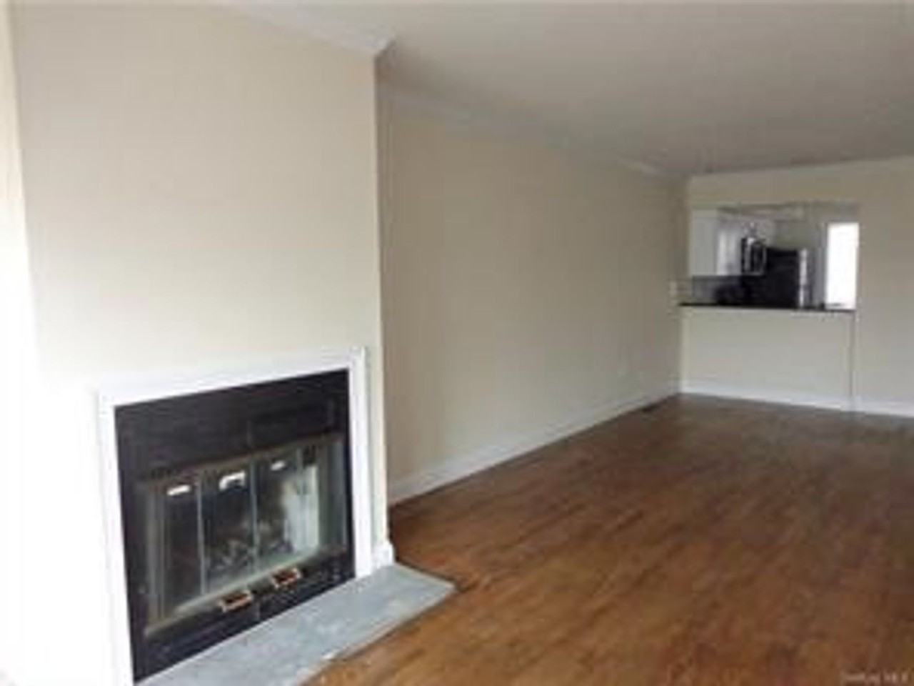 11 Hudson Point Ln - Photo 6 of 15