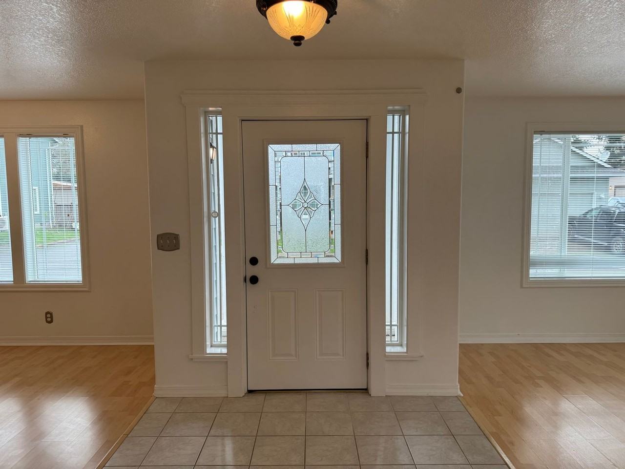 3657 Rivercrest Dr - Photo 5 of 40