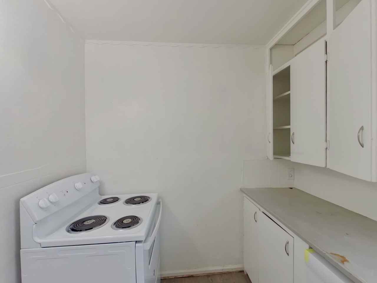 3102 E 12th St N - Photo 5 of 12