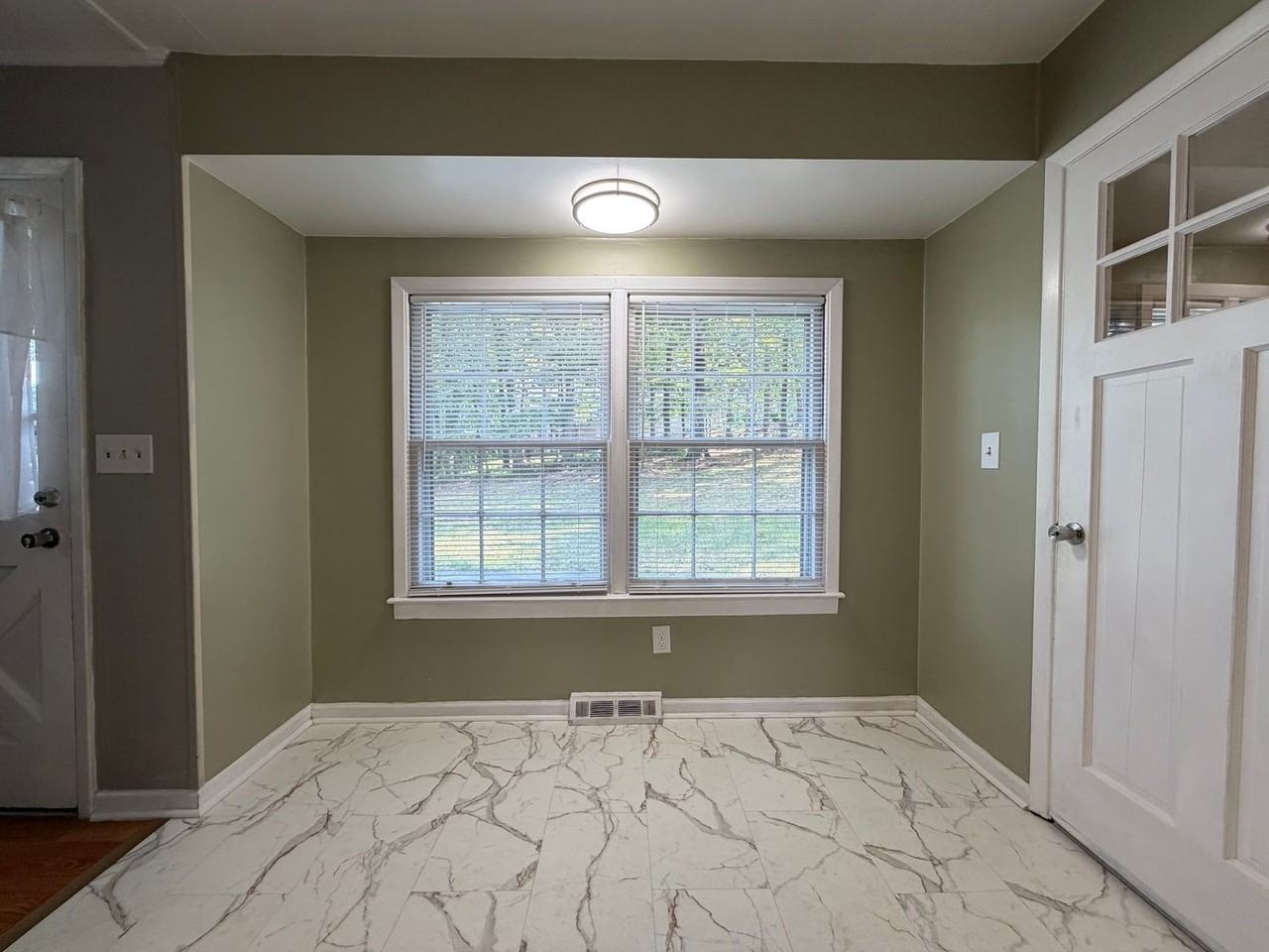 105 Coker Dr Sw - Photo 6 of 34