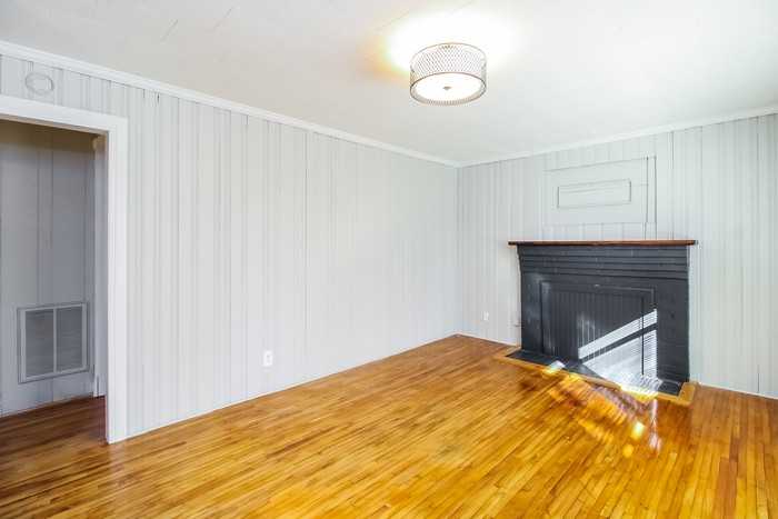 190 Euclid St - Photo 2 of 9