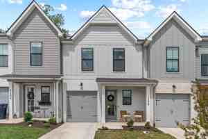 featured image of 3198 Sassafras Ln