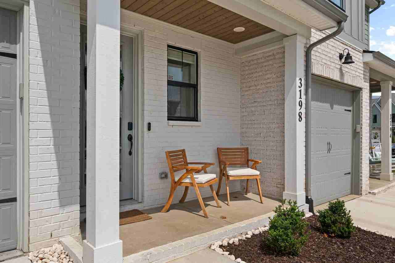 3198 Sassafras Ln - Photo 2 of 47