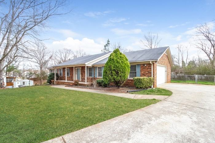 1202 Green Fern Dr - Photo 4 of 17