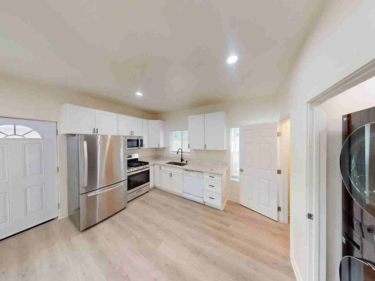5546 Mary Lane Dr - Photo 5 of 17