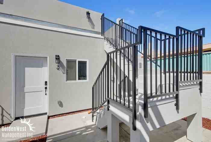 2612 Arnott St #2 - Photo 4 of 21