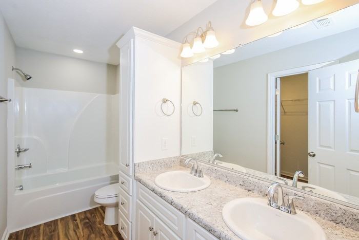 712 Matthews St - Photo 7 of 11