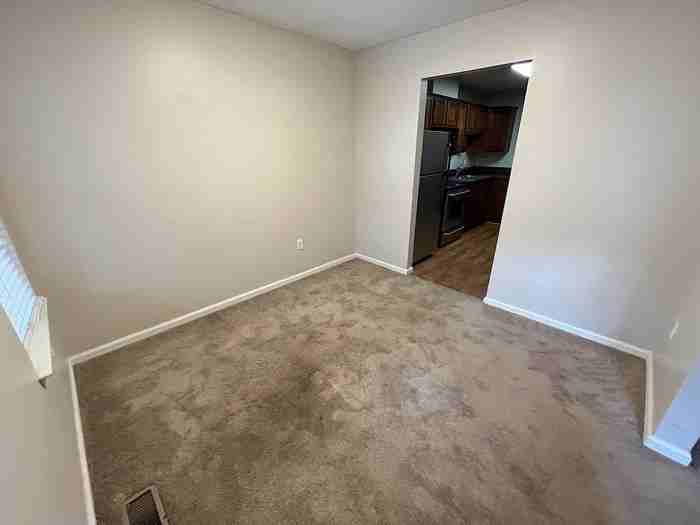 205 Westover Ave - Photo 4 of 18
