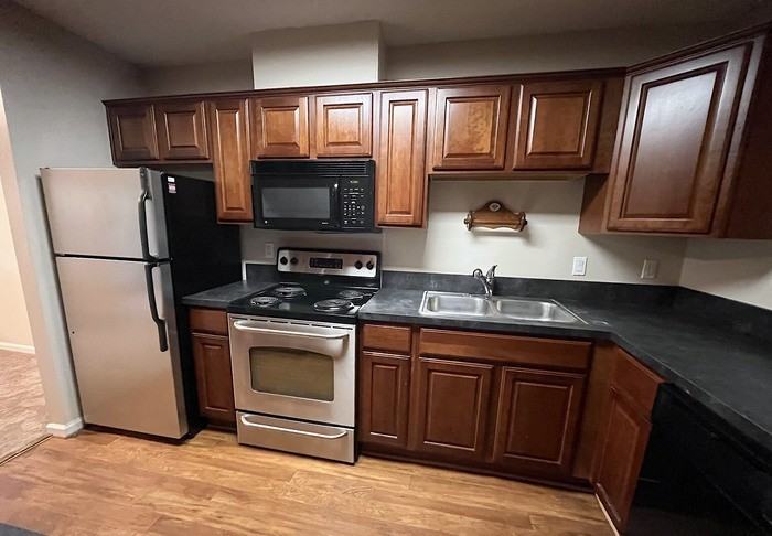 205 Westover Ave - Photo 6 of 18