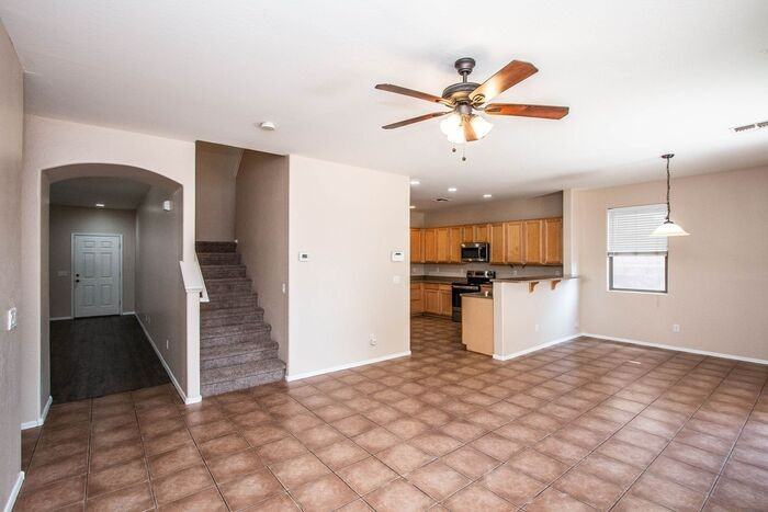 1147 E Coyote Creek Way - Photo 7 of 34