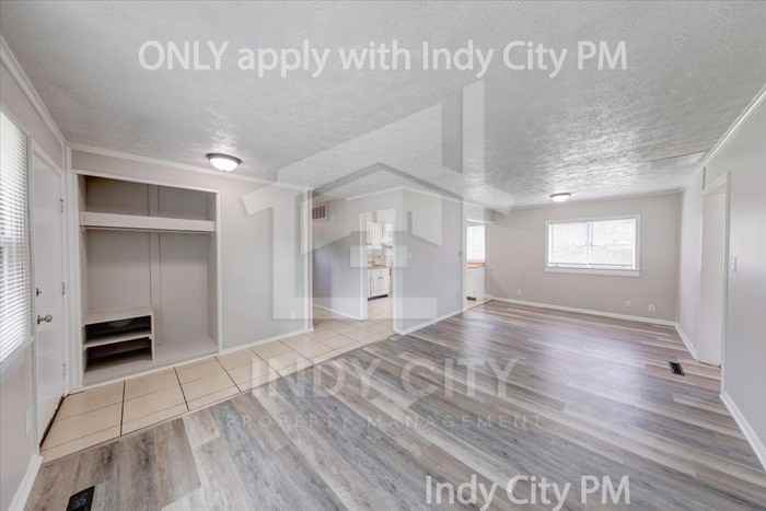 3013 Elmhurst Dr - Photo 3 of 28
