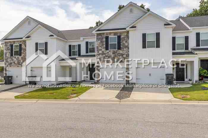 124 Downsbury Rd - Photo 3 of 30