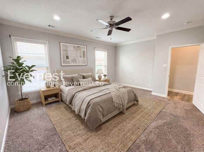 120 Melville Dr - Photo 3 of 25
