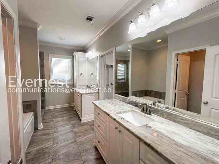 120 Melville Dr - Photo 6 of 25