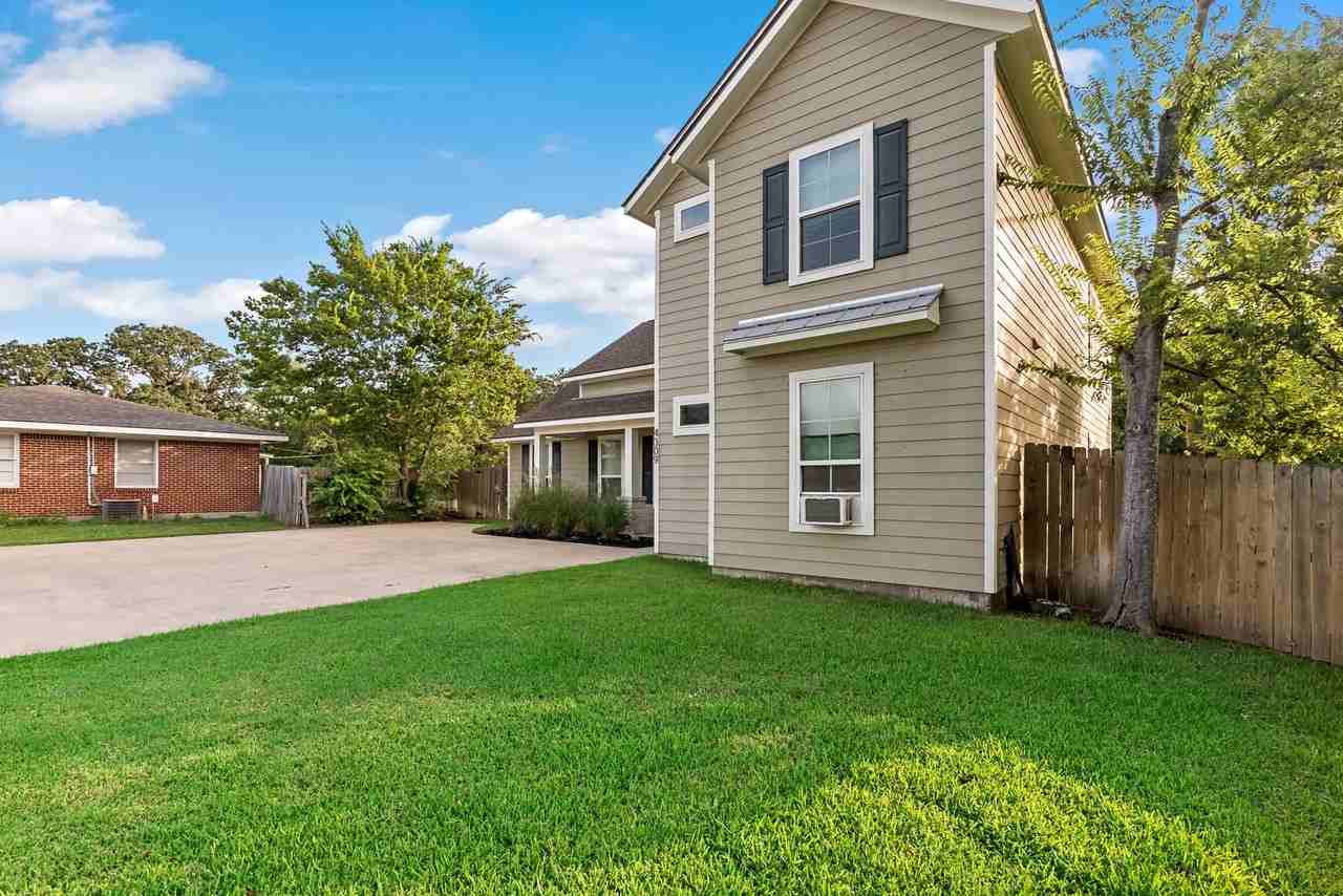 4309 Nagle St - Photo 2 of 25