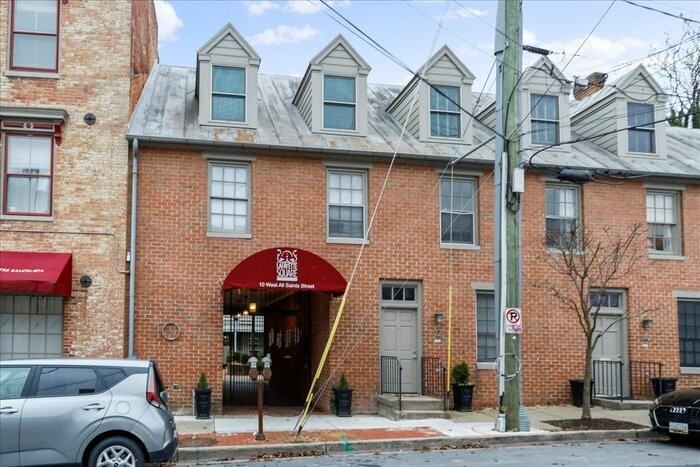 10 W All Saints St #304