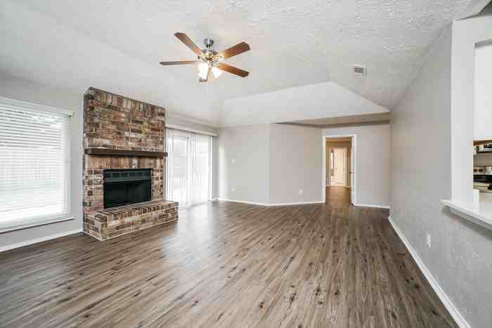 13323 Tara Oak Dr - Photo 3 of 21
